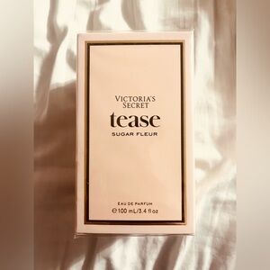 VS Tease Sugar Fleur Perfume
